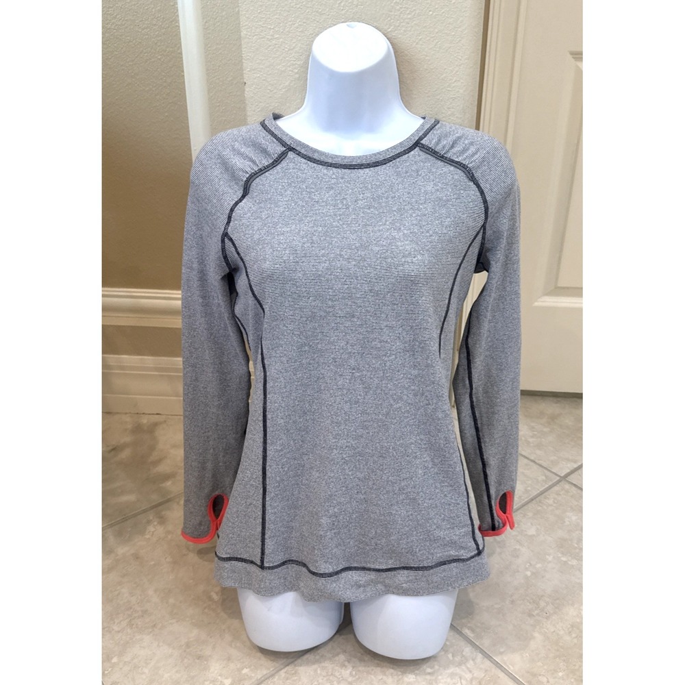 Lucy Tech Gray Striped Long Sleeve Reflective Top Size S Thumbholes Active Run